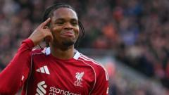 17岁新星救场后，斯洛特被问：敢不敢让他首发踢巴黎？