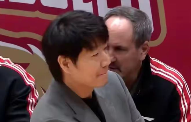 23分惨败！山东男篮72-95不敌浙江，客场两连败，攻防全面崩盘！