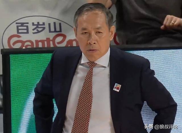 许利民谈杰曼贝利合砍14分：外援能力和对手有差距 需要团队去调整