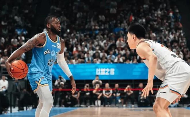 许利民直指外援差距大，殊不知锋线身高问题还在阻碍防守！