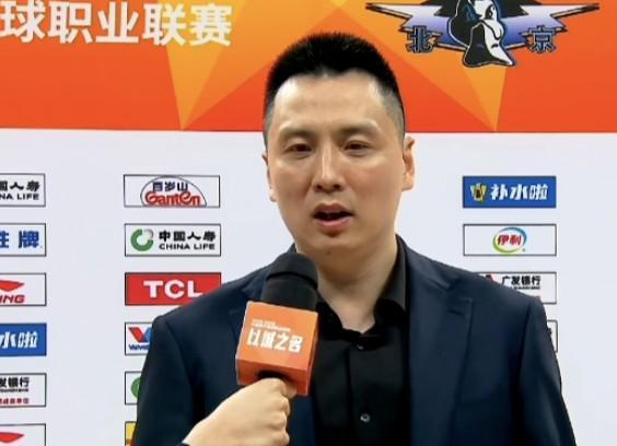 卢伟：两大外援缺阵影响不小，但我们打出了本赛季最好的比赛