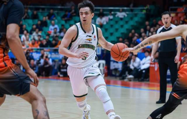 CBA最新排名！深圳稳居第三，山东陷入困境，北控重燃季后赛希望