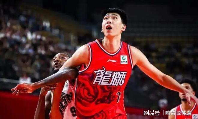 真被杜锋耽误了？一年前在CBA看“饮水机”，如今受到NBA试训邀请