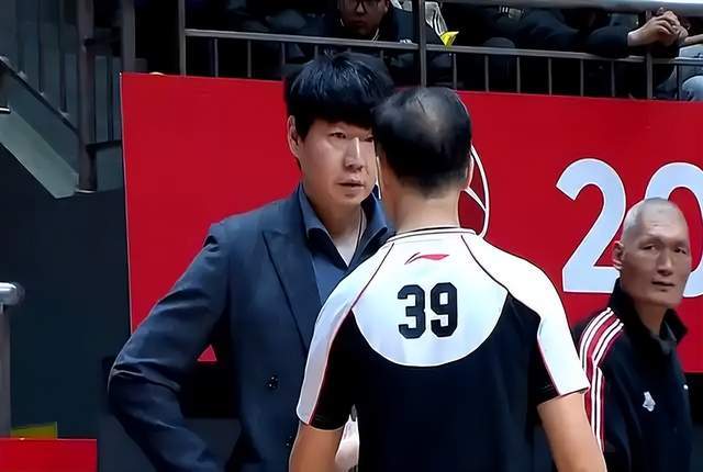 不敌辽篮，山东男篮三连败的背后：邱彪和球队已是互相折磨