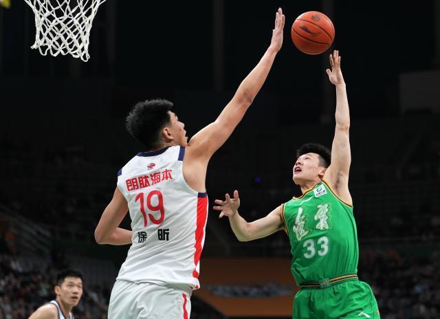 爆发一季！广州2.26米中锋获5支NBA球队试训邀请