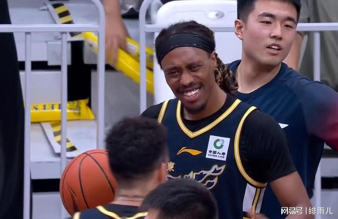 萨姆纳or麦考尔2选1！CBA内线得分机器到位，广东队祭出双大外援