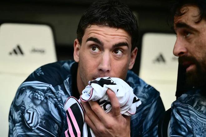 尤文把续约谈判推迟75天：一场欧冠资格决定的人质危机