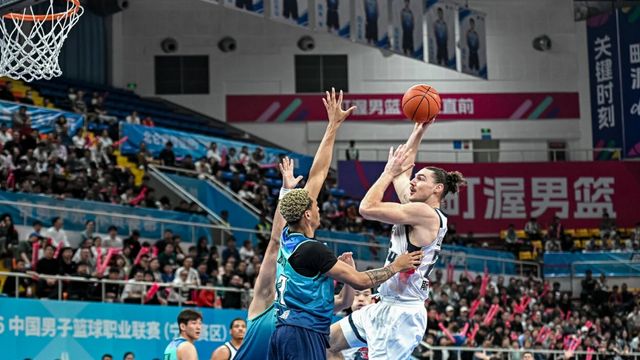 CBA最新消息！山东男篮裁掉斯蒂尔，浙江广厦替换塔克