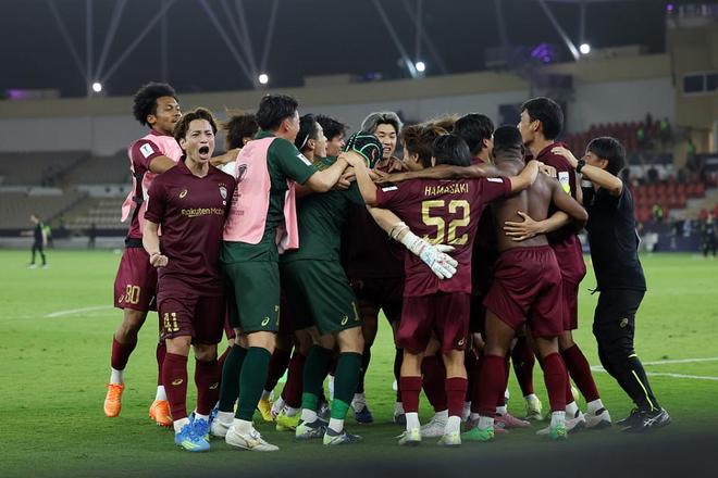 8-7！日本黑马爆冷进亚冠4强 93分钟绝平+点球战翻盘 曼奇尼饮恨