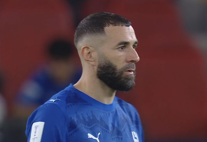 38岁本泽马失点！率队亚冠出局，沙超冠军也悬了：落后C罗球队5分