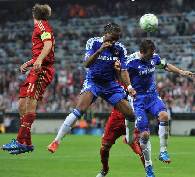 一夜之间三大豪门全没了！足坛大地震谁最惨？