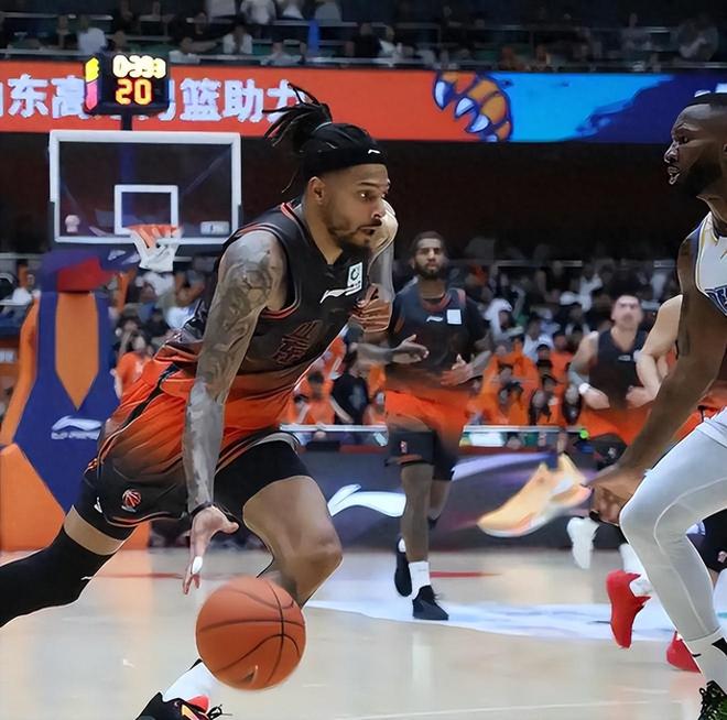 CBA最差教练？两名投手被用废，从场均19分11分减少到8分2分