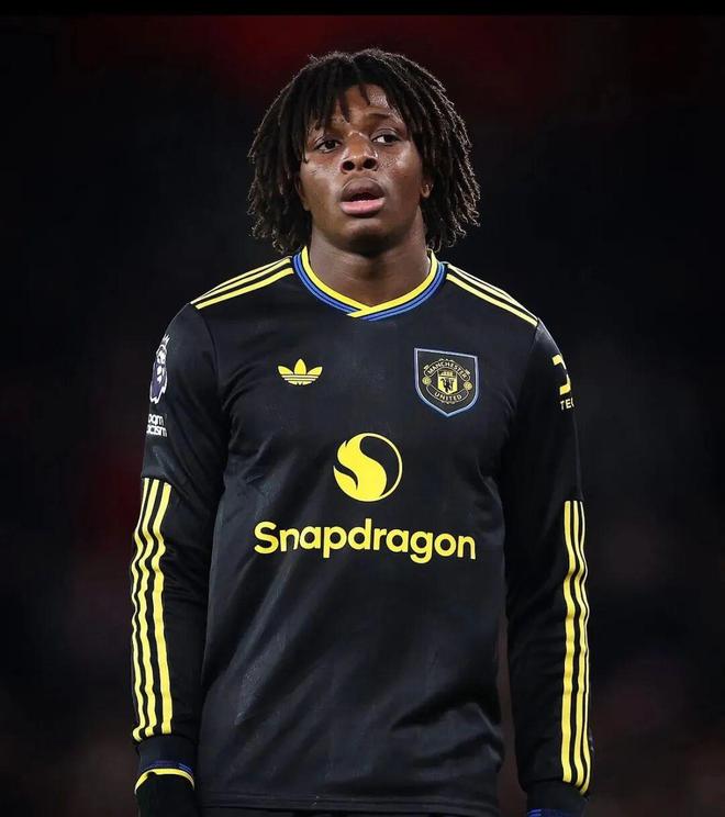 卡里克更新多尔古和梅努的情况；记者：若曼联获得欧冠资格，夏窗将有更多引援资金