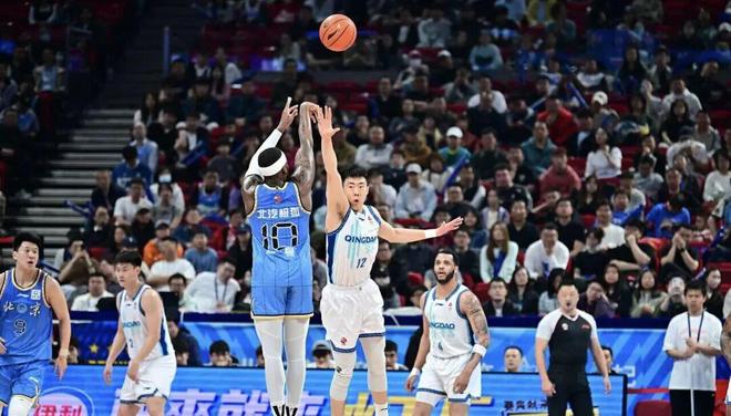 CBA男篮最新动态！带来北京男篮新小外援，辽宁男篮大外援以及广东男篮新大外援的最新消息