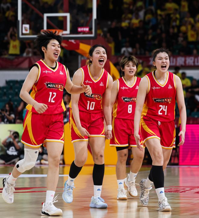 31岁女篮王牌咋了？总决赛两战10中2还丢关键罚球 宫鲁鸣利器哑火