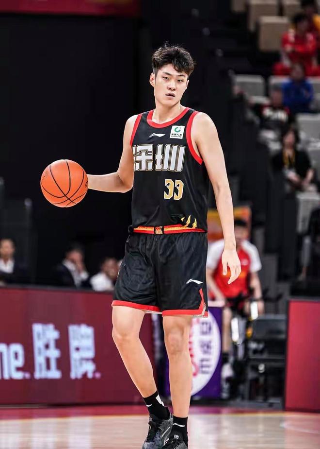 贺希宁30分 CBA常规赛深圳106-96战胜宁波 杰克逊34分