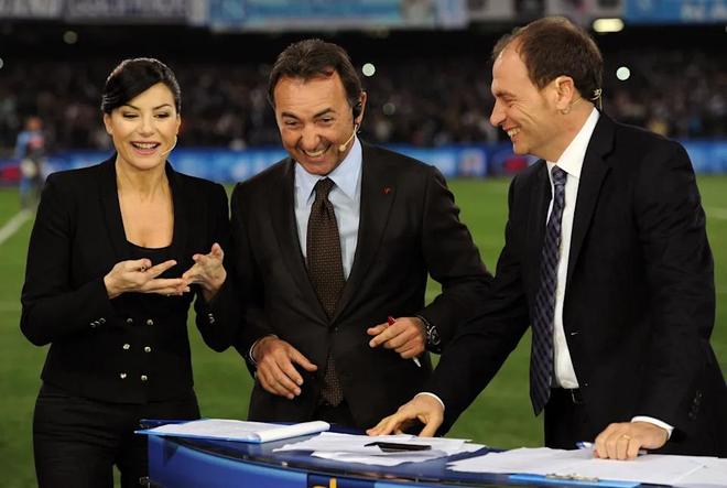 尤文争四：名宿押注背后的欧冠经济学