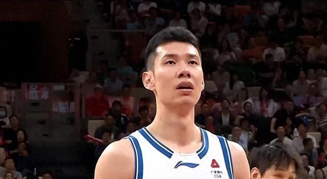 开局落后强势逆转，深圳男篮豪取15连胜，宁波战术用人埋下败局