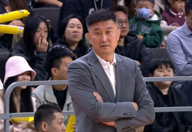 杜锋鼓励焦泊乔！