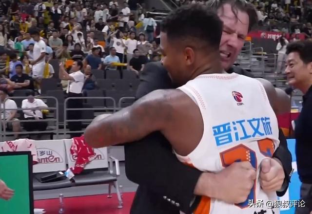 皮特森：广东有前NBA球员国家队球员 但我们下半场控制对手得30分