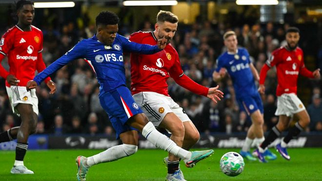 强强对决1-0！7.5亿豪门坐稳前三+重返欧冠在望 送死敌4连败0进球