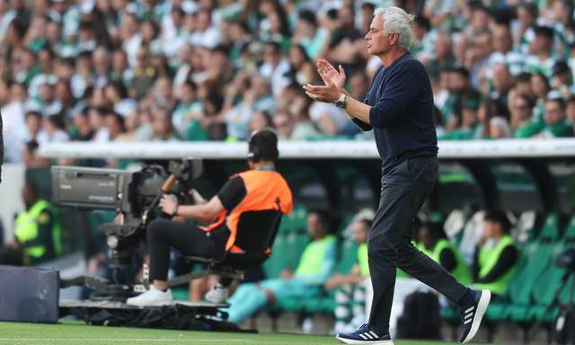 穆里尼奥遇冰火两重天，点球与反点球，绝杀与反绝杀，这就是足球