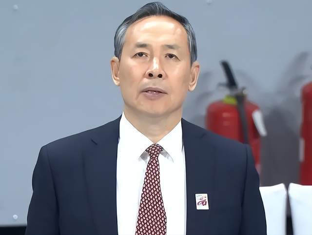 广东输了，机会来了？许利民太会说话了，一针见血，杜锋情何以堪