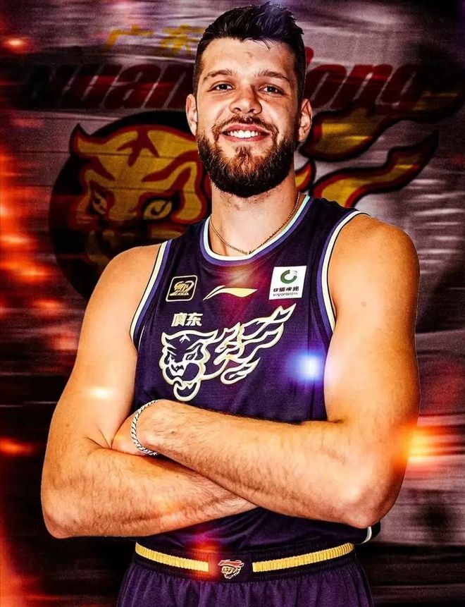 广东宏远今日早报！新大外仍未注册，杜锋再创纪录，登顶潜力赛