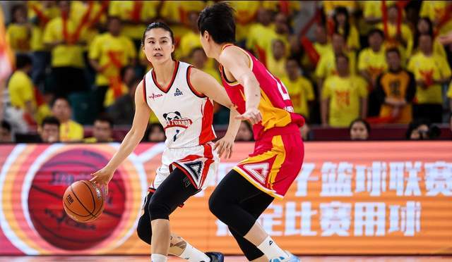 3场总决赛，16投仅3中！女篮定海神针状态太差了，宫鲁鸣怎能放心