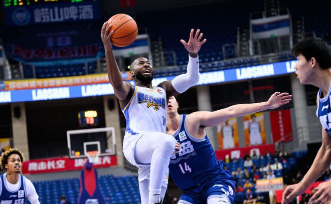 CBA最新排名！北京争四占据主动权，山东锁定第八，北控出线太难