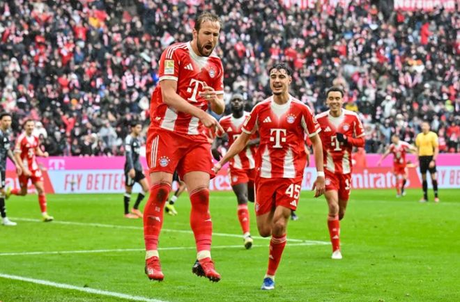 凯恩替补建功！5场连入6球，51球再刷进球纪录，锁定“小钢炮”