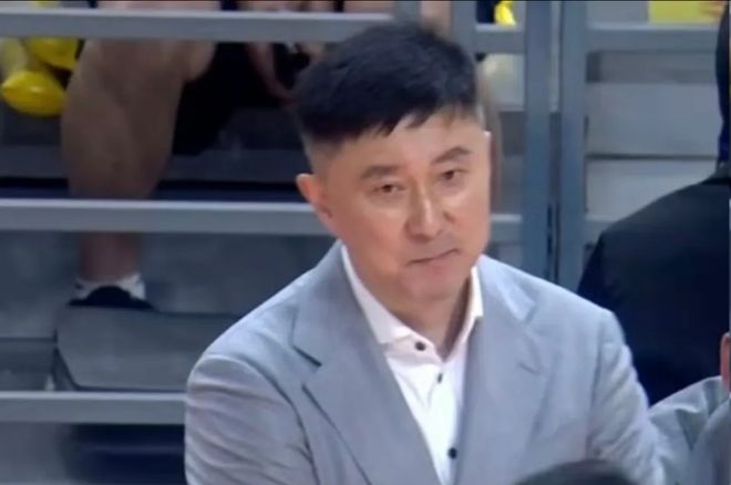 首发26分钟7中1，得分没有犯规多，顶薪先生被杜锋用成拖油瓶？