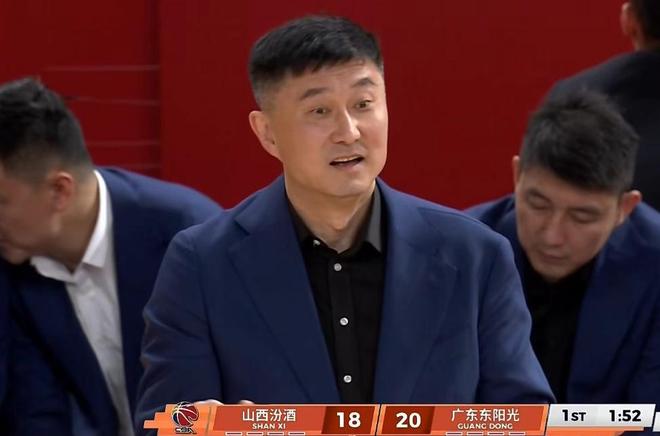广东男篮10分完败不敌山西，胡明轩7中1徐杰得分挂0，贾明儒17分
