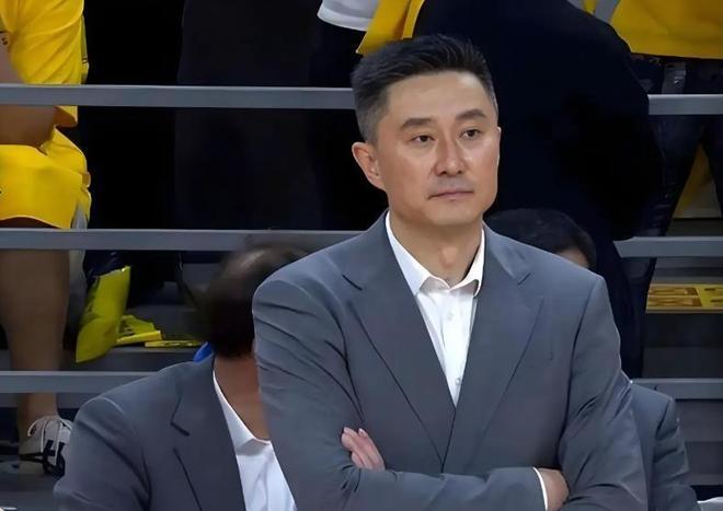 广东队二连败跌出前四，最大问题在杜锋，附加赛或对阵广州龙狮