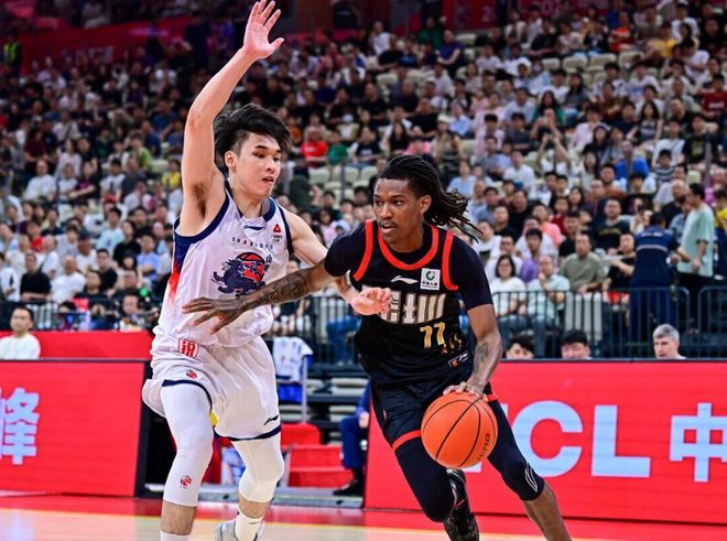 广州VS深圳万众瞩目！这场比赛将影响季后赛格局，成败在此一举？