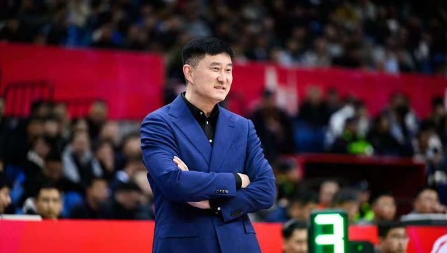 广东宏远拒绝输球！拉科塞维奇上演首秀，萨姆纳复出，央视直播