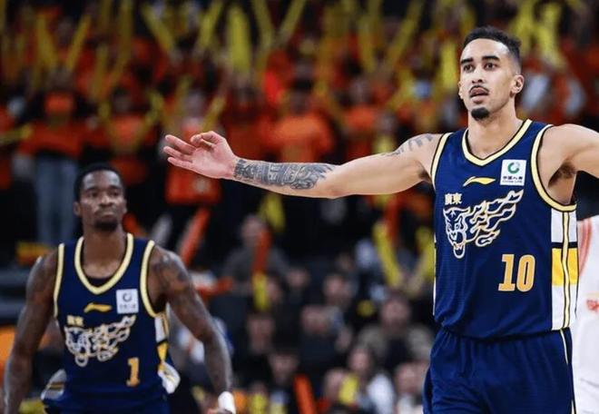 广东队小外援3选2，下赛季奎因、麦考尔、萨姆纳谁会留下？