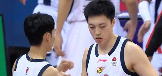 CBA常规赛局势彻底洗牌，广东锁定第五，广深对决影响多队排名