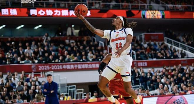 广东男篮动态更新！拉科塞维奇启程赶往东莞，外线三核彻底迷失，广东无缘前四