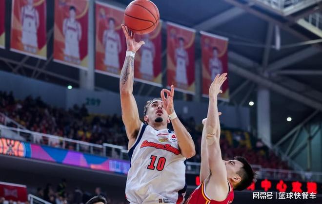 CBA积分榜最新排名出炉！广东爆冷输球锁定第5：辽篮34分惨败第9