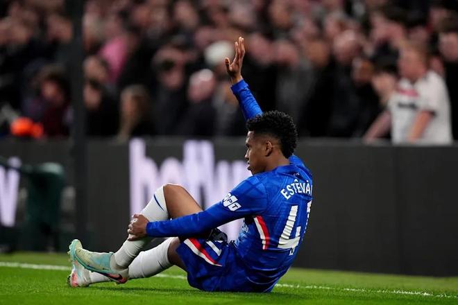 18岁天才17分钟伤退：世界杯前8周，肌肉撕裂有多致命