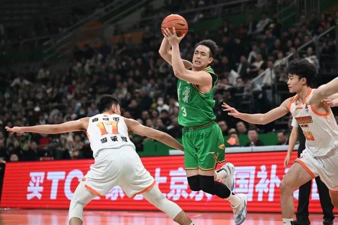 CBA男篮动态更新！辽宁男篮vs江苏男篮，赛前带来辽宁男篮赵继伟、莱迪、李晓旭以及江苏男篮庞峥麟最新消息