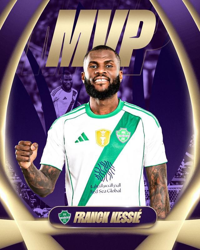 官方：吉达国民中场凯西当选本赛季亚冠精英联赛最佳球员