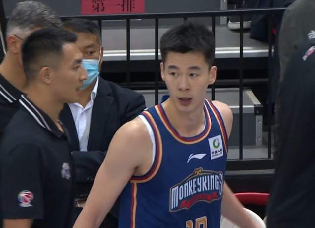 山东大汉留憾，本土得分王，一个奖也没捞到，合同到期，回山东吧