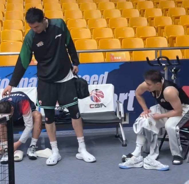 备战山东G1！乌戈指导外援+展望比赛，李晓旭强化三分，继伟专注