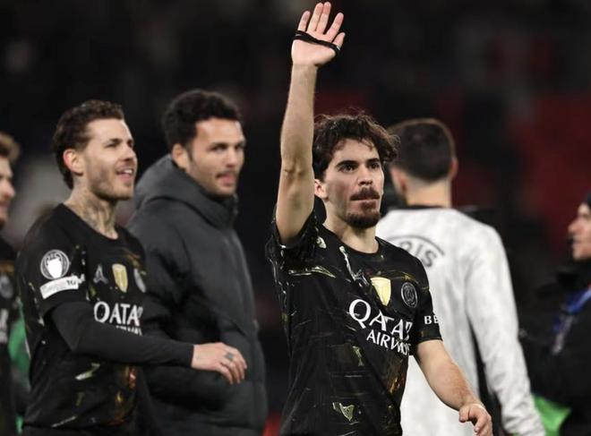 维蒂尼亚：就本赛季表现来说，拜仁和我们一样是欧洲最强球队