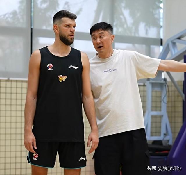 广东vs广州季后赛G1前瞻：杜锋完整阵容迎主场首秀 徐昕欲反戈旧主