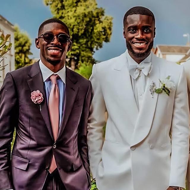 从发小到欧冠死敌！登贝莱与于帕自掏腰包，请全村老乡看欧冠