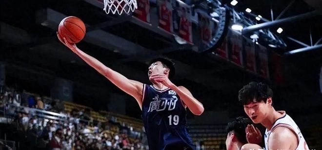 宏远状态持续下滑，广州后场火力充足，德比大战悬念直接拉满