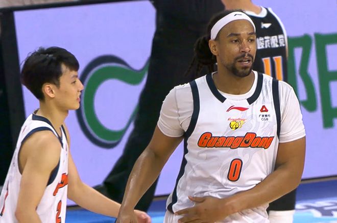 萨林杰发文怒批网友！